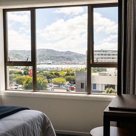 Albergue Haka House Wellington Exterior foto A view from a student apartment