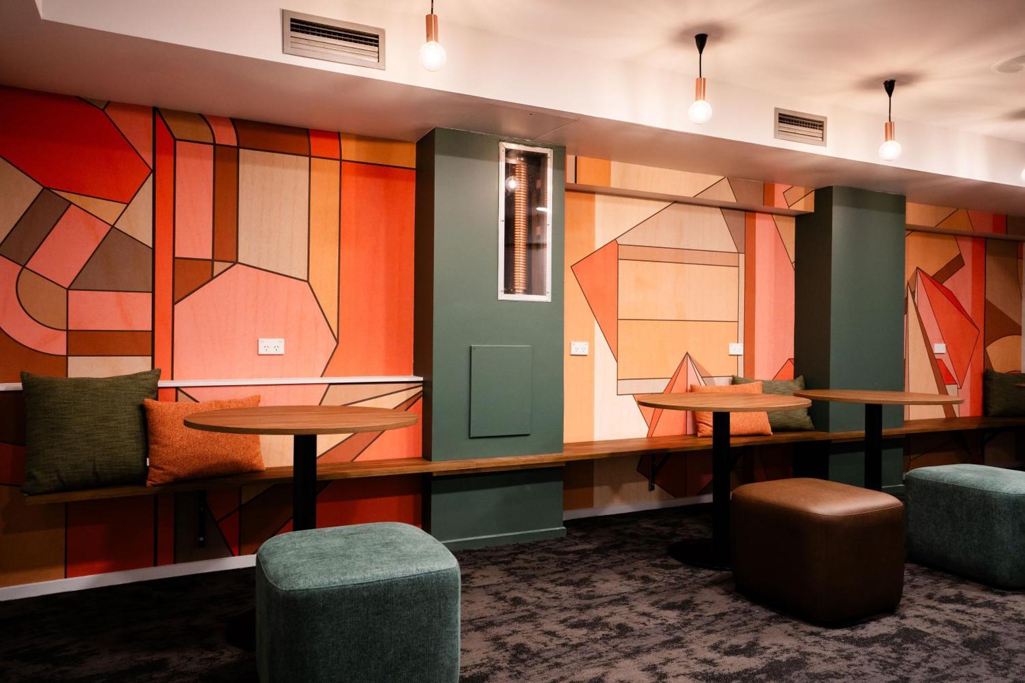 Albergue Haka House Wellington Exterior foto The common room at the University of Roehampton