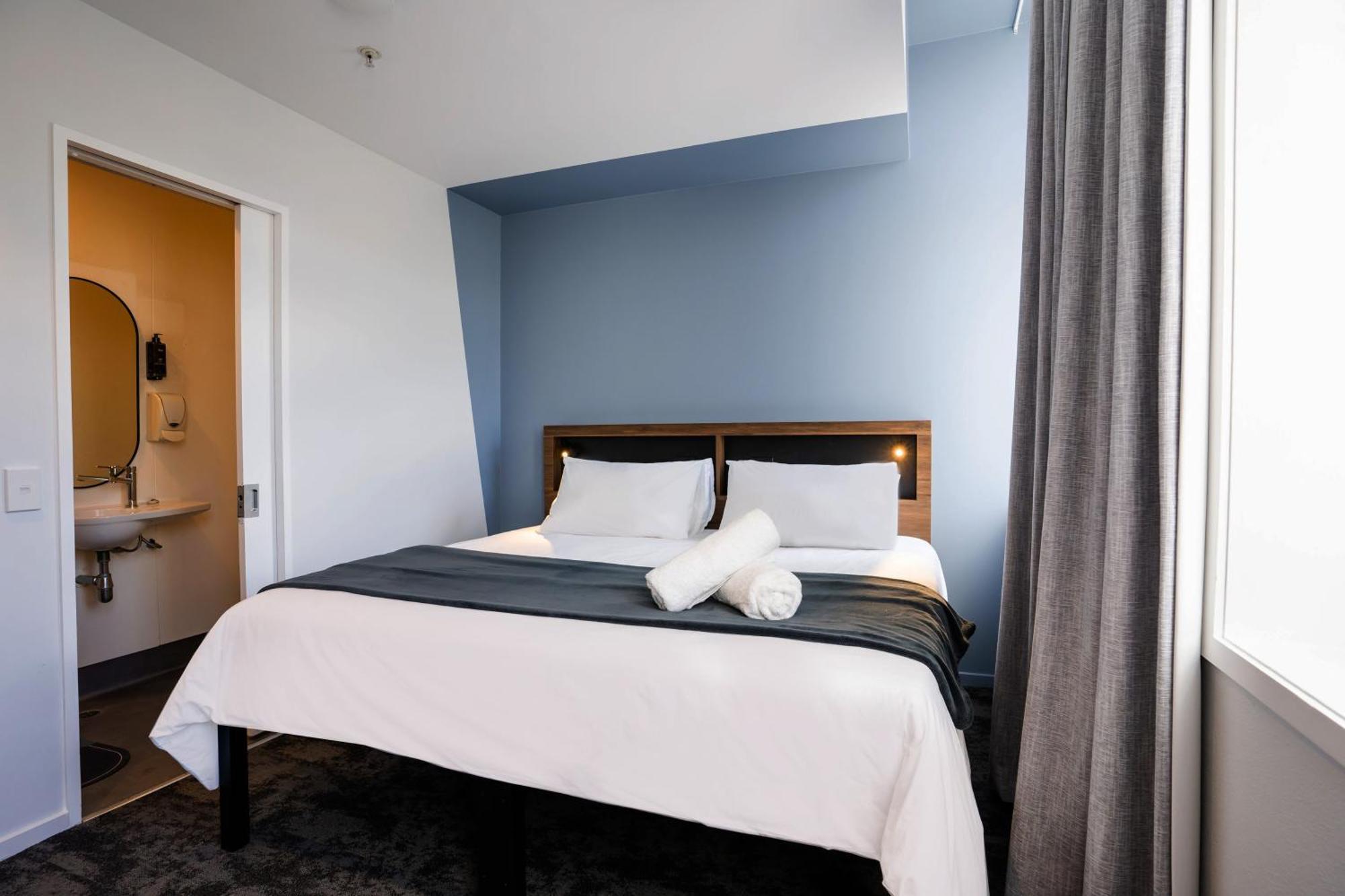 Albergue Haka House Wellington Exterior foto A room at the hotel