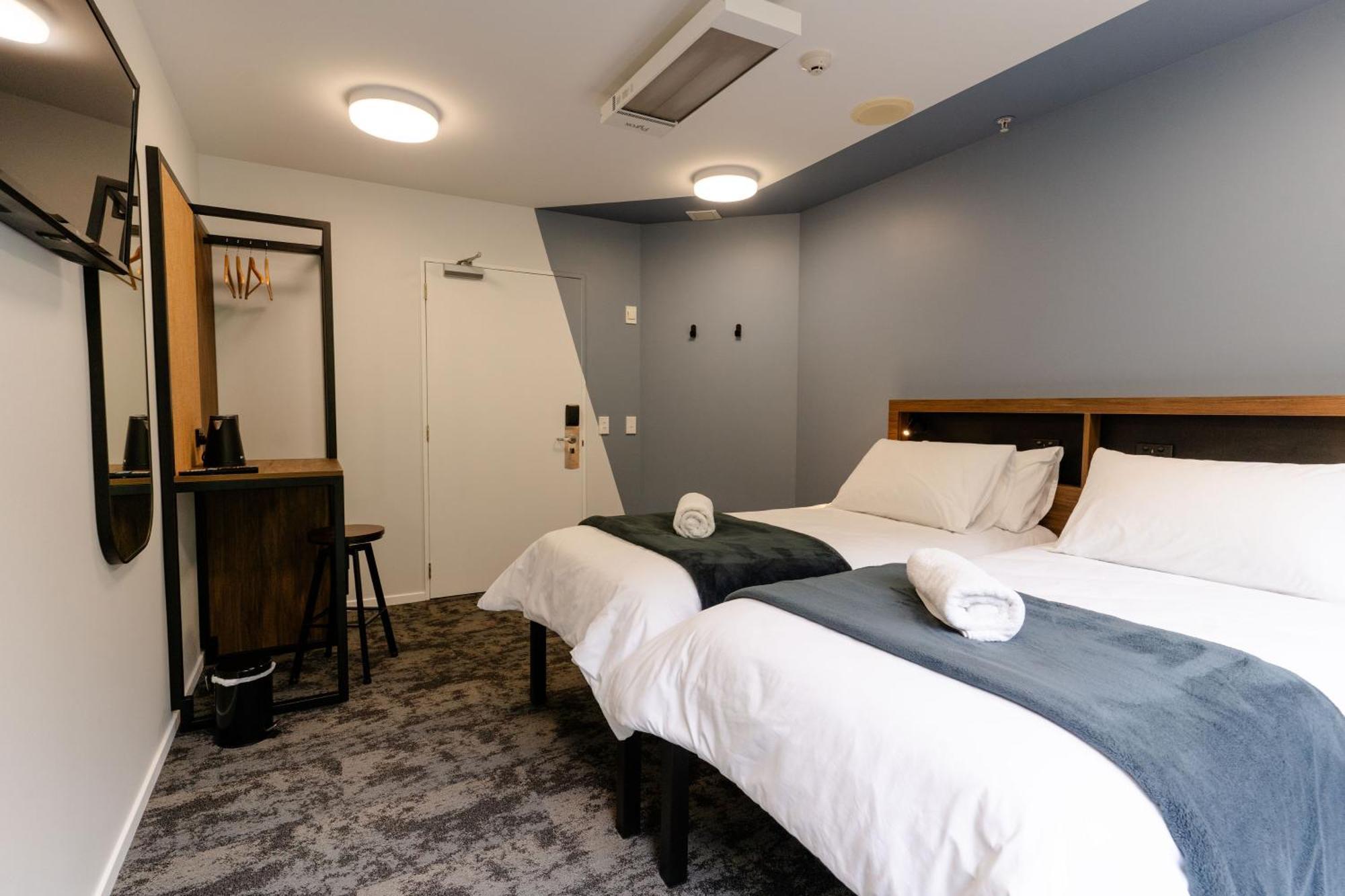 Albergue Haka House Wellington Exterior foto A room at the hotel